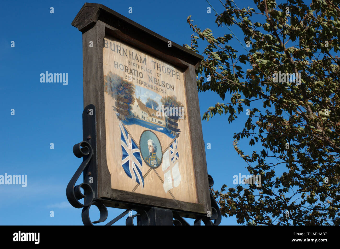 Burnham Thorpe village segno commemora Nelson's nascita qui in 1758 Foto Stock