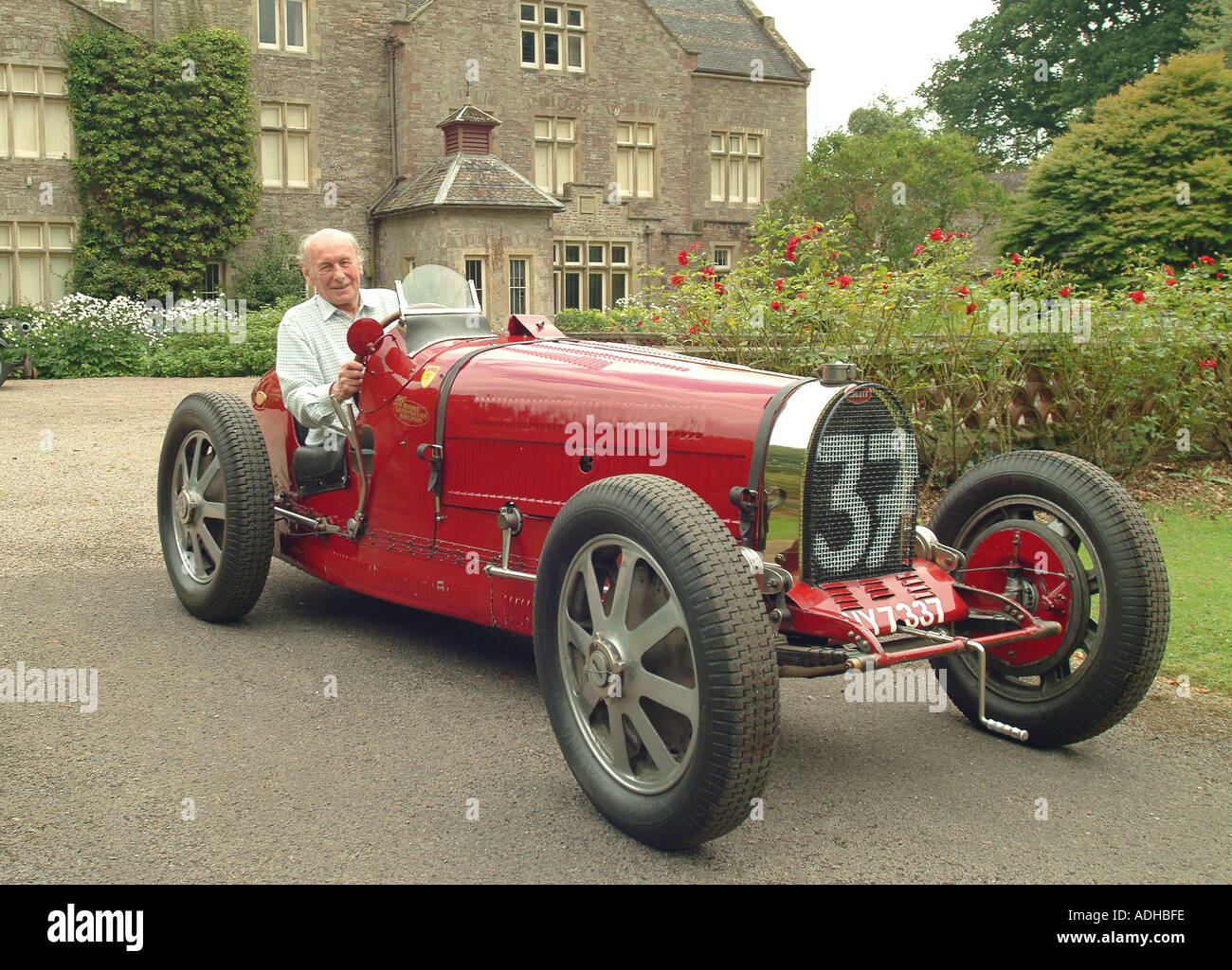 Signore Raglan nella sua Bugatti auto d'Epoca Foto Stock