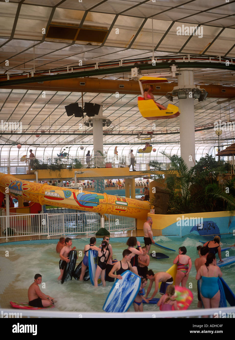 Sun Center Leisure Pool Rhyl North East Wales Foto Stock