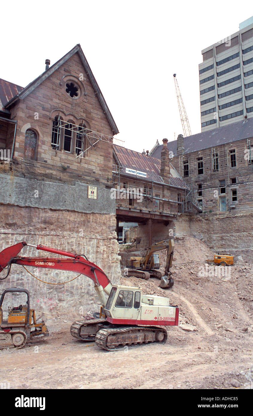 Preservare i vecchi edifici mentre che il farsi strada di nuovo a Sydney in Australia Foto Stock