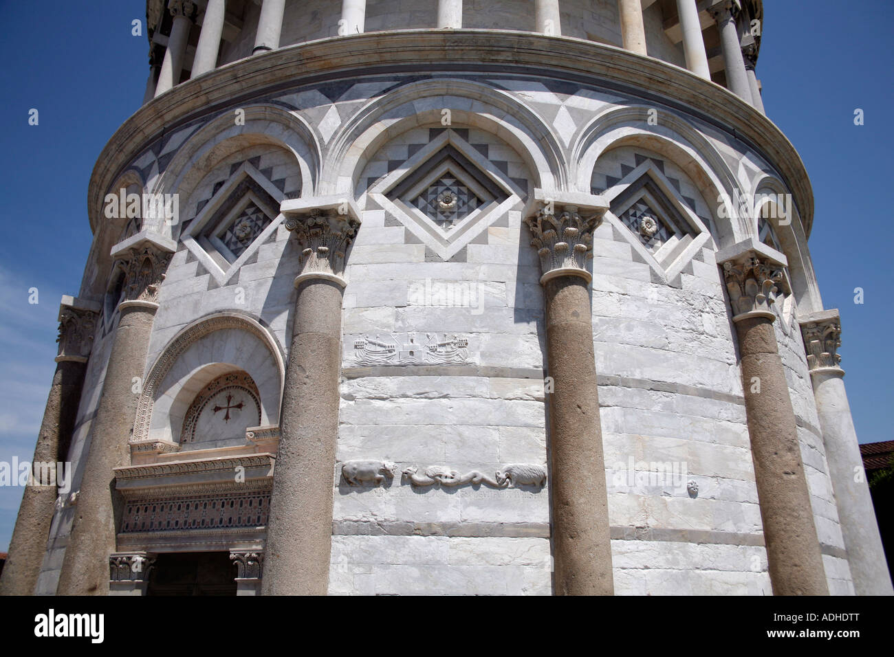 La Torre Pendente di Pisa in Piazza del Duomo la Piazza dei Miracoli a Pisa Italia Foto Stock