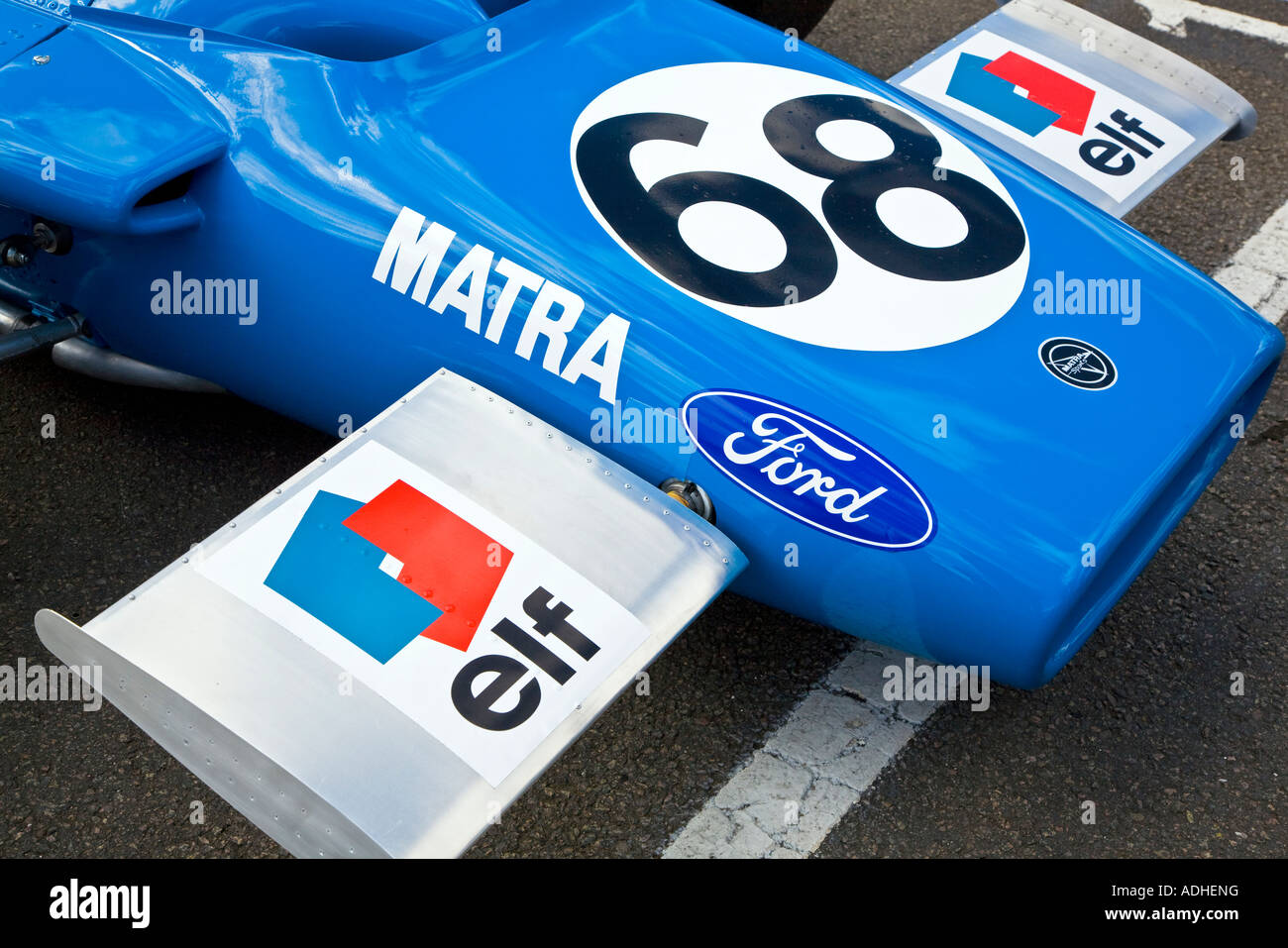 In prossimità della parte anteriore di un azzurro Matra MS80 monoposto classic F1 racing car. Foto Stock