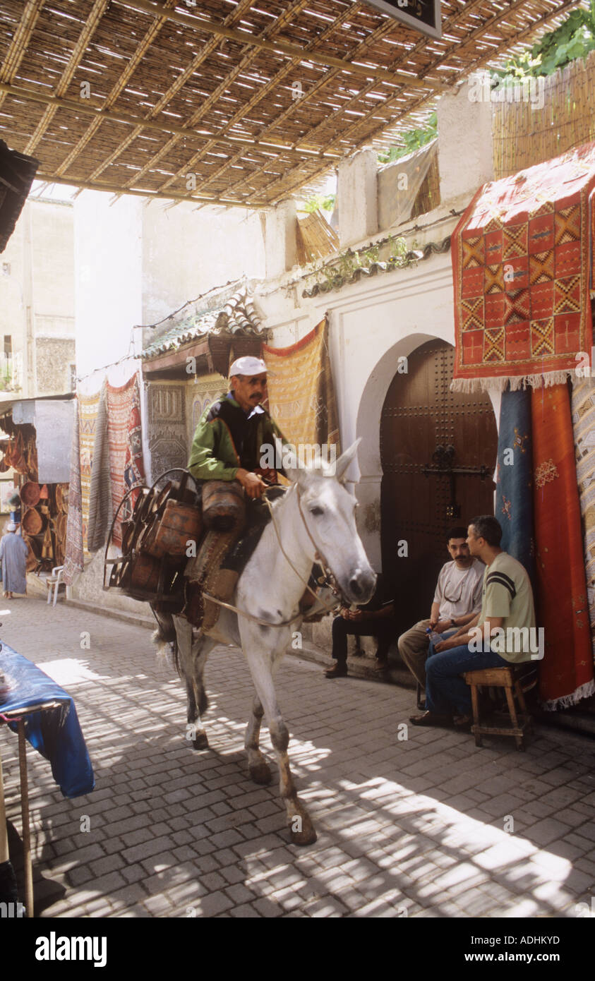 Marocco Medina di Fès Talaa Kebira Foto Stock