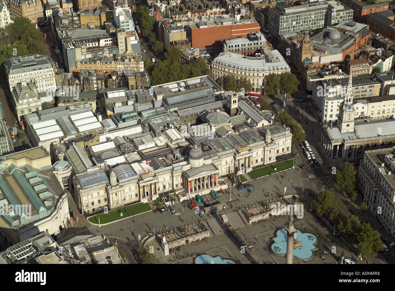 Vista aerea della Galleria Nazionale che si trova sul lato nord di Trafalgar Square a Londra Foto Stock