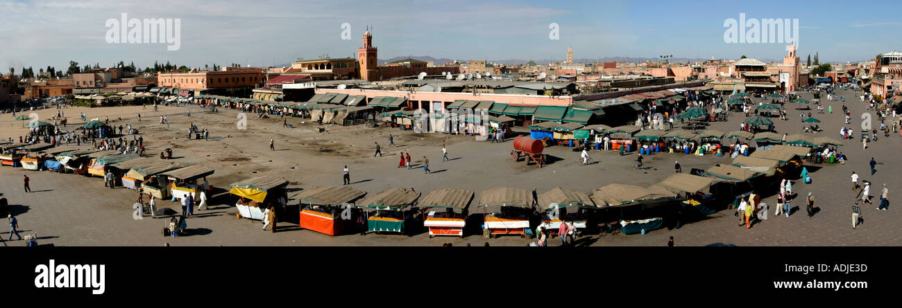 Vista panoramica di Djemaa el Fna a Marrakech marocco Foto Stock