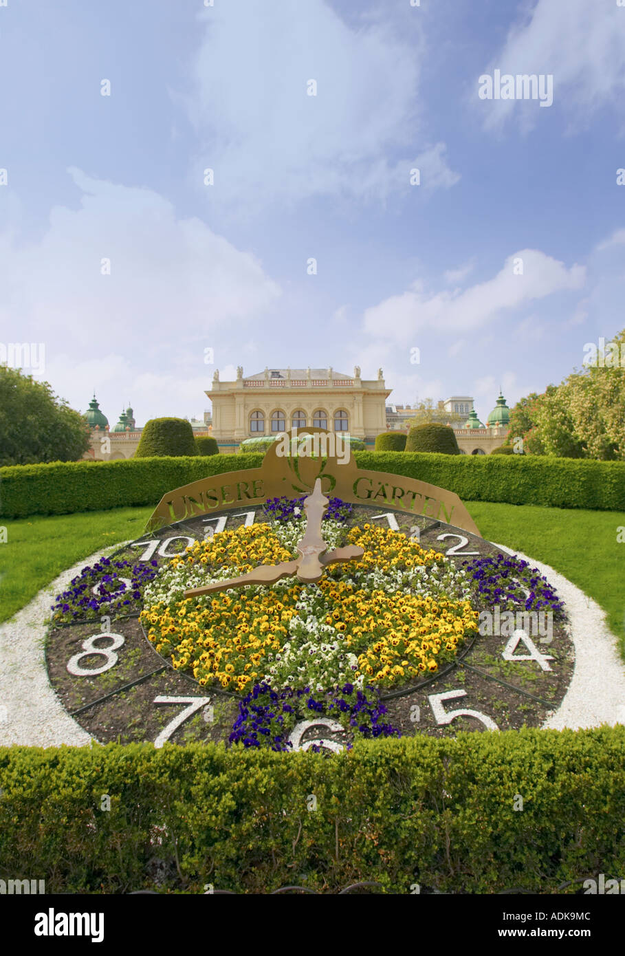 Il Unsere Gärten con kursalon Stadtpark di Vienna in Austria Foto Stock