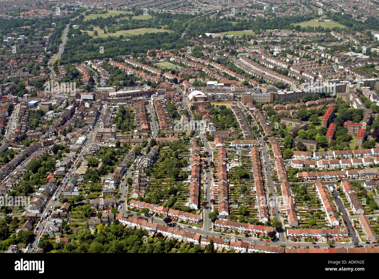 Obliqua di elevato livello vista aerea ovest di Streatham a Tooting Common London SE27 SW17 Inghilterra 2005 Foto Stock