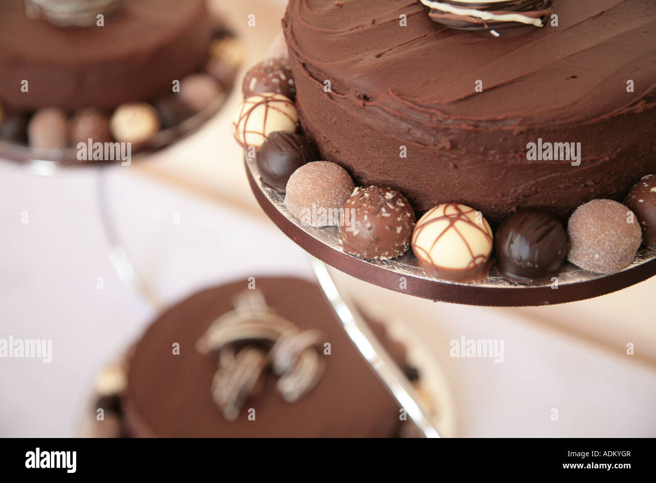 Cioccolato torta di nozze Foto Stock