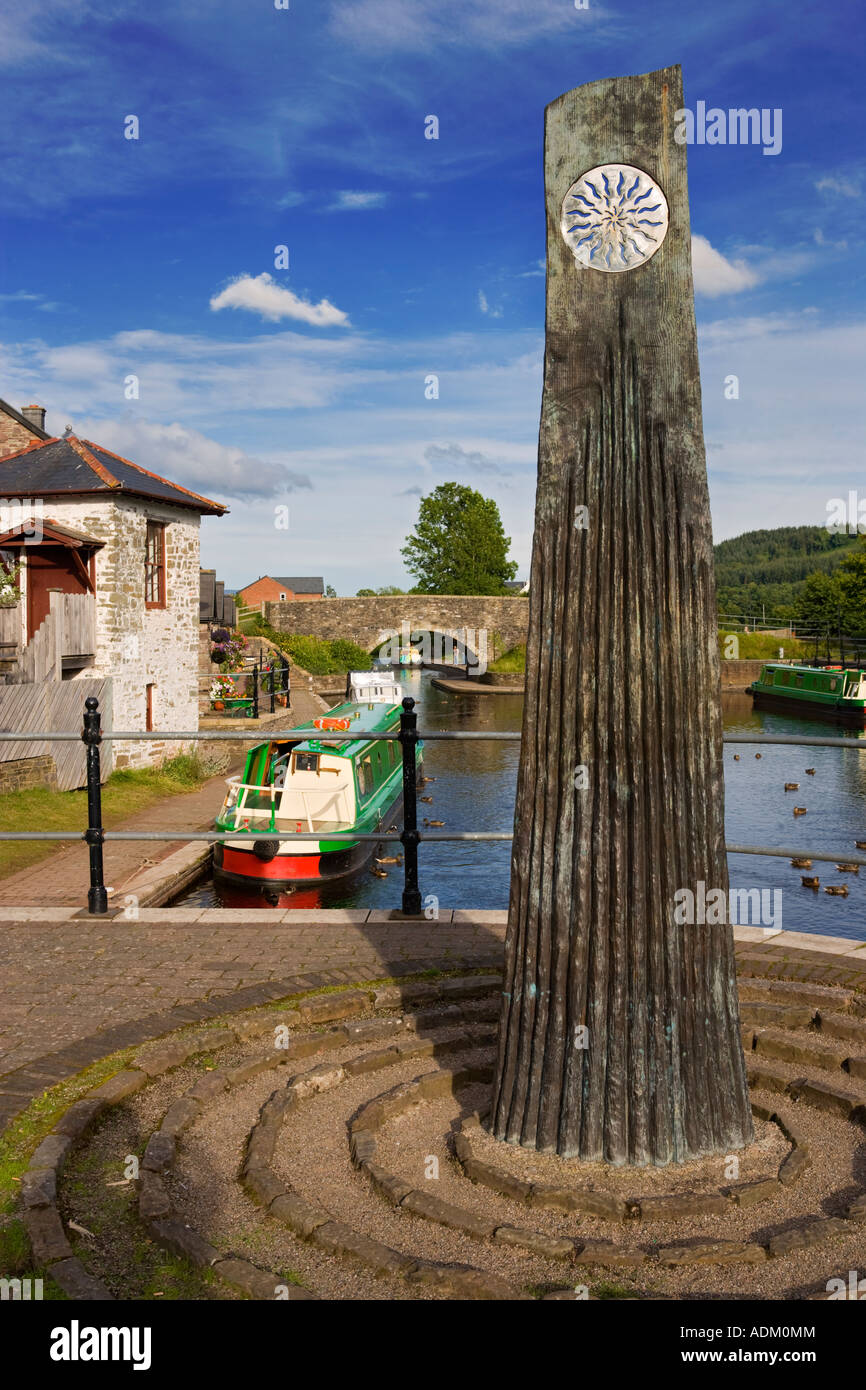 Brecon Bacino del canale e Monumento Powys Mid Wales UK Foto Stock