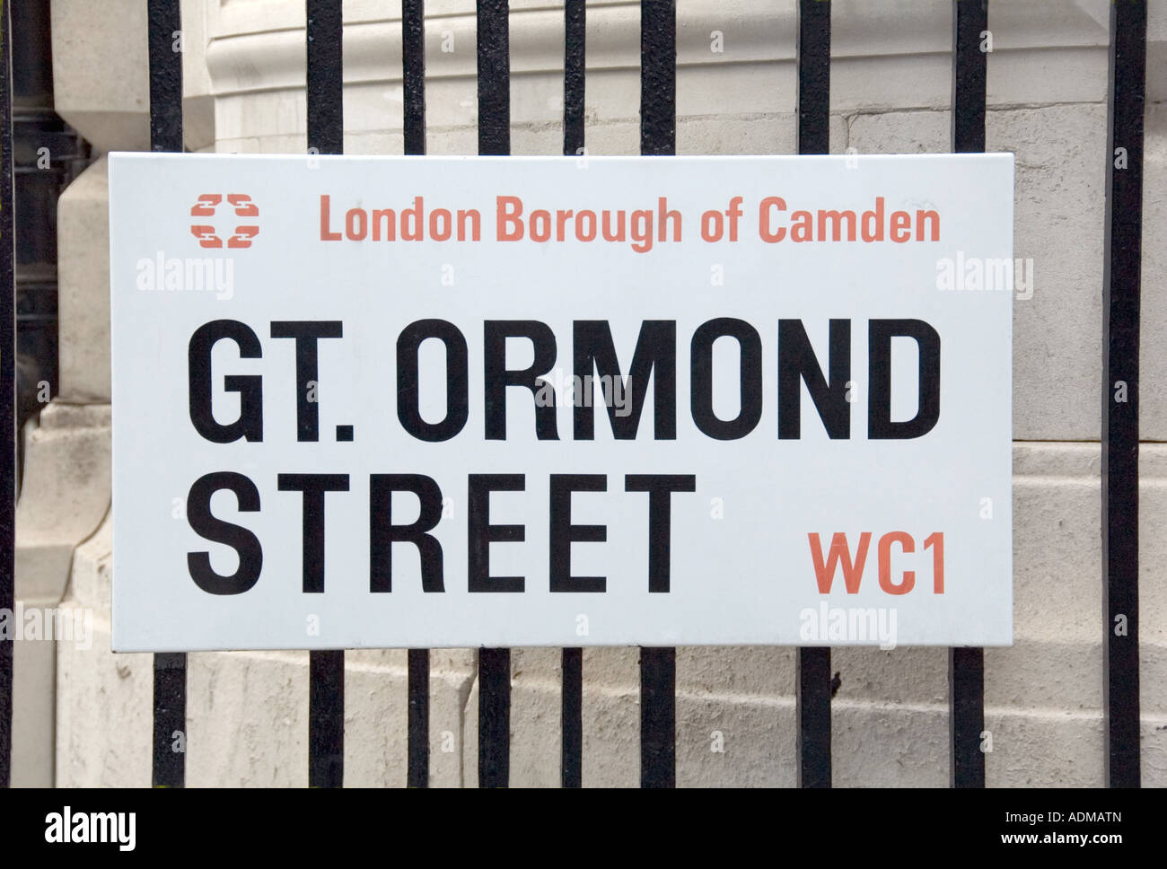 Gt Ormond Street WC1 strada segno Londra Inghilterra REGNO UNITO Foto Stock