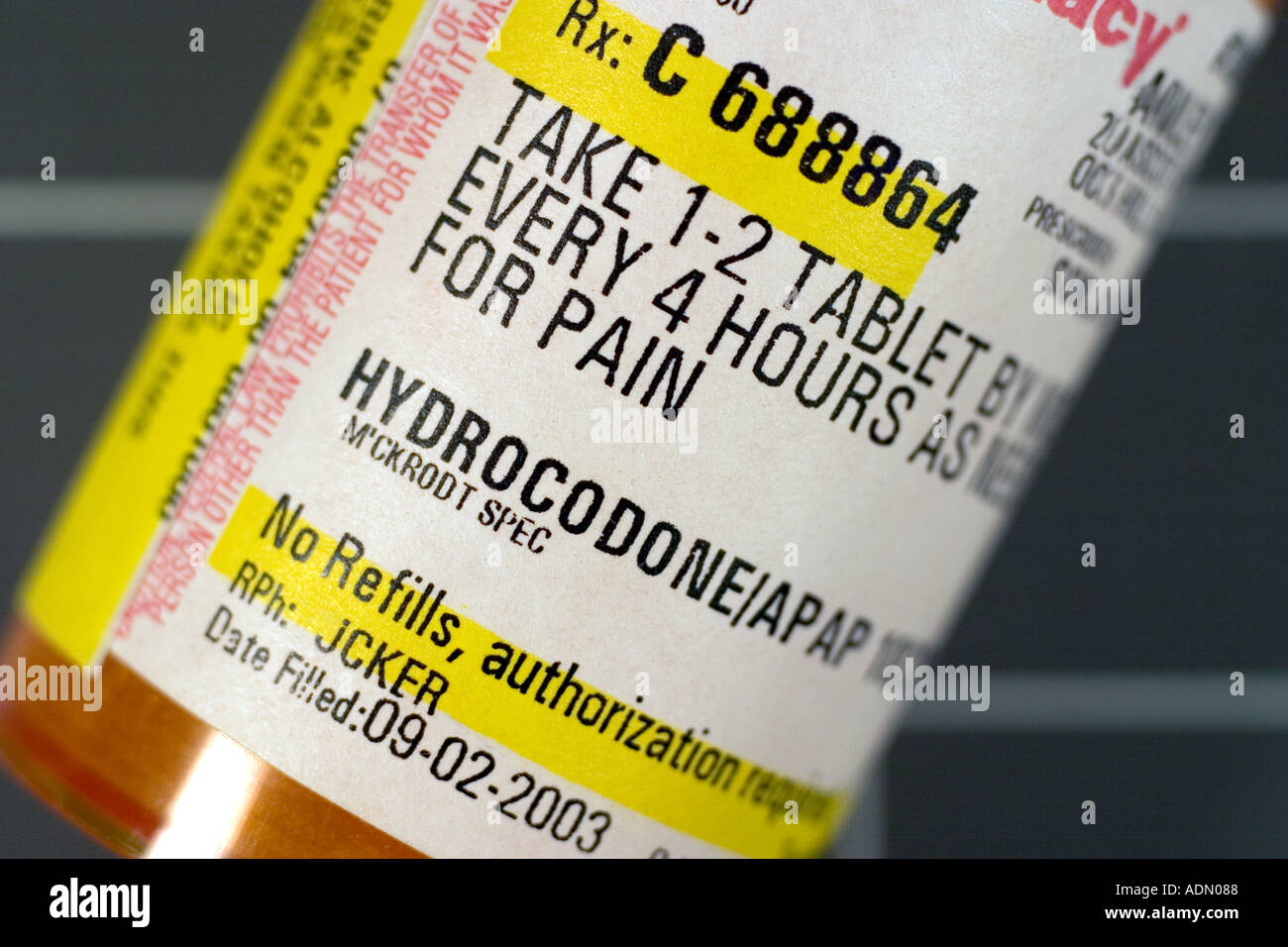 Etichetta sulla medicina di prescrizione della bottiglia di idrocodone Foto Stock