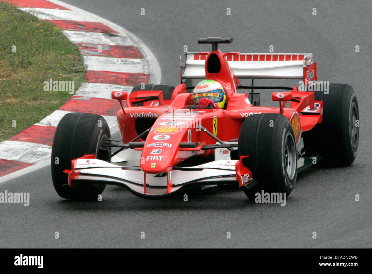 Felipe Massa, Ferrari driver di Formula Uno al circuito di Montmelo, Barcelona, Spagna nel 2006 Foto Stock