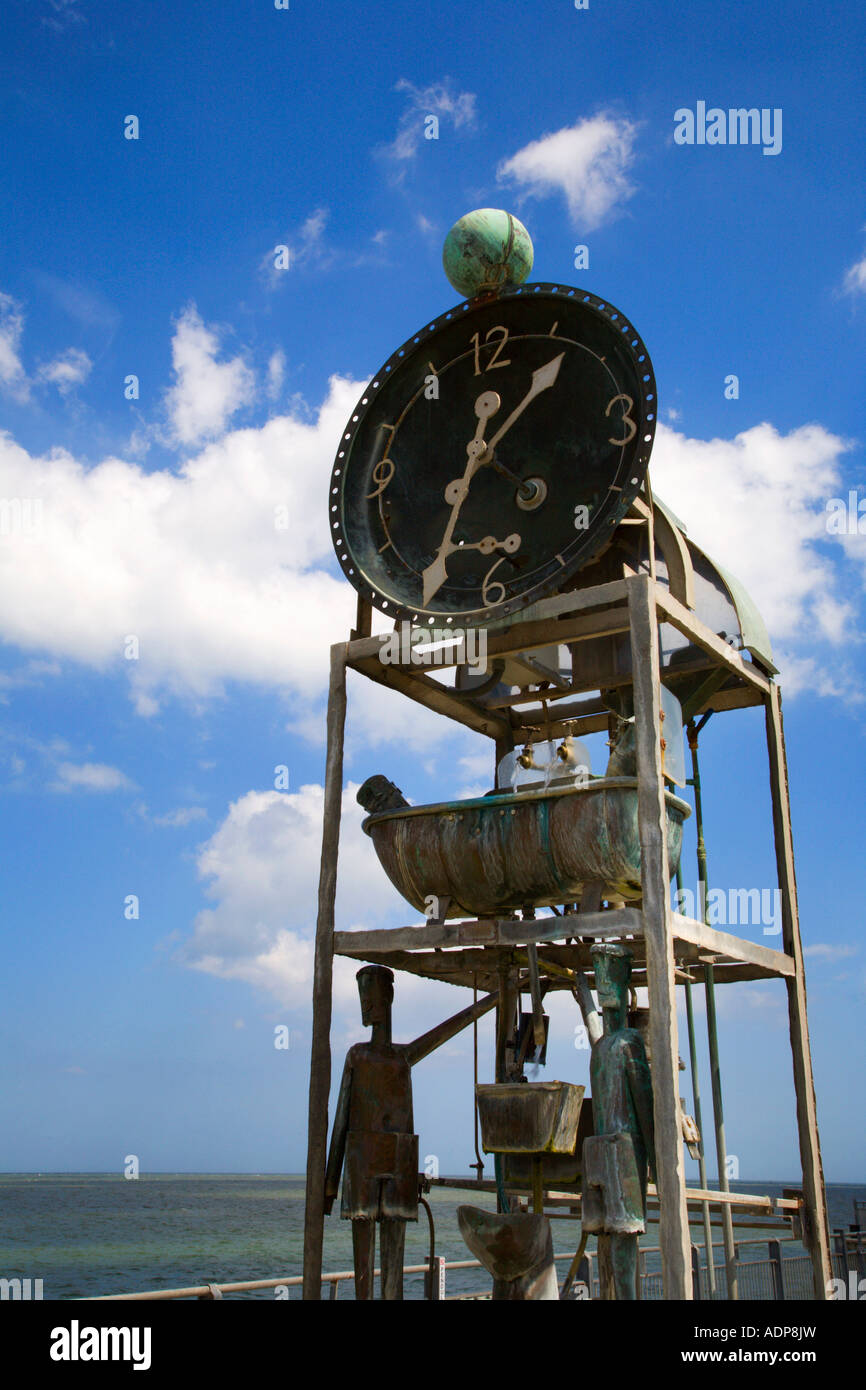 Orologio ad acqua sul molo di Southwold Suffolk in Inghilterra Foto Stock