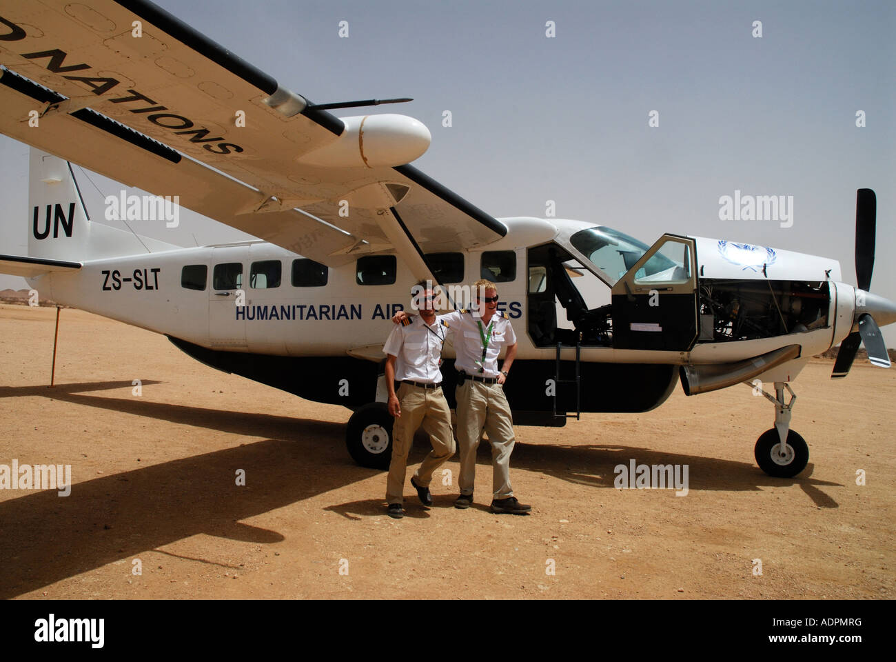 Africa,Ciad 2007.Programma Alimentare Mondiale piloti. Iriba pista di atterraggio per aerei Foto Stock