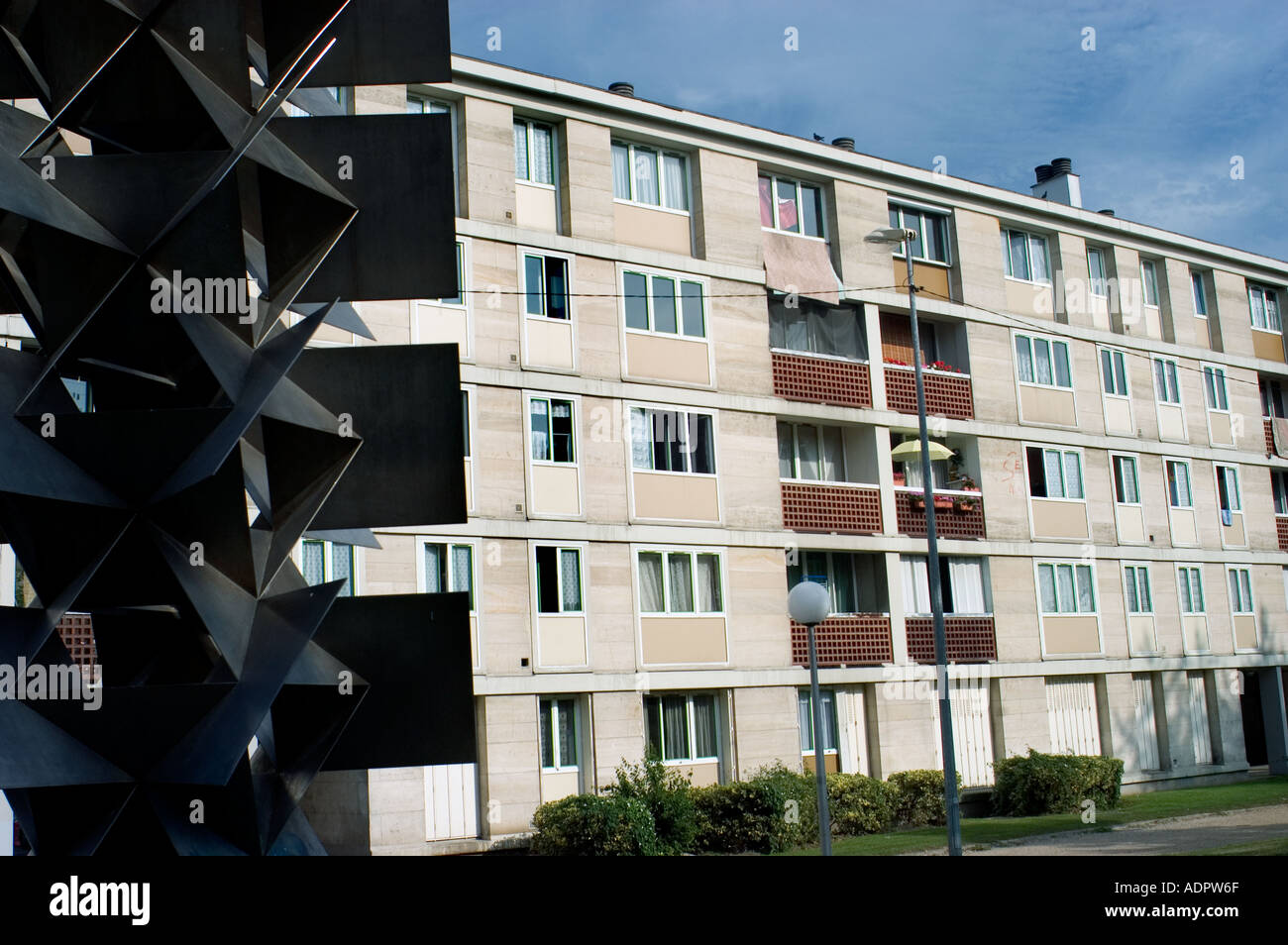 Francia, Modern Residential Architecture "Public Apartments Complex" nei sobborghi settentrionali Sarcelles "Council Estate" progetti di edilizia abitativa, basso reddito, Foto Stock