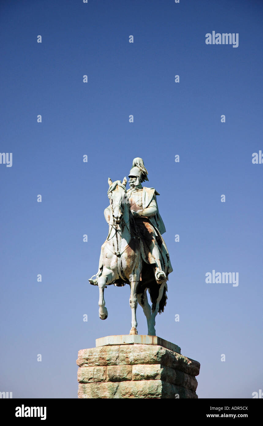 Rider-monumento di Emperior Wilhelm I. sul ponte di Hohenzollern , in Germania, in Renania settentrionale-Vestfalia, Koeln Foto Stock
