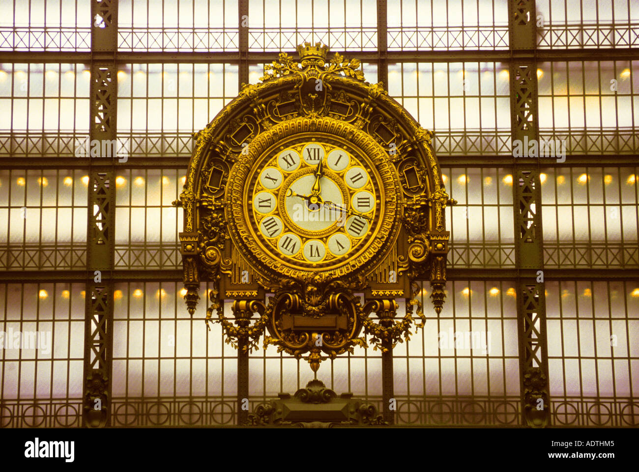 Paris Belle Epoque Musee D'Orsay orologio interno. Storica ex stazione ferroviaria Gare D'Orsay. Rive della Senna sito patrimonio mondiale dell'UNESCO. Francia Foto Stock