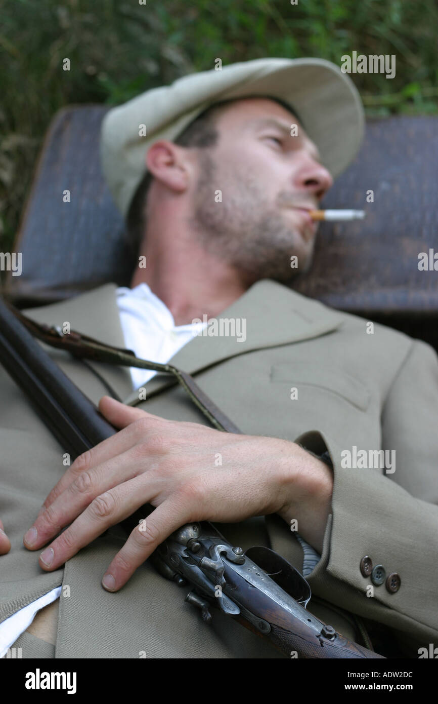 Uomo con la pistola Foto Stock