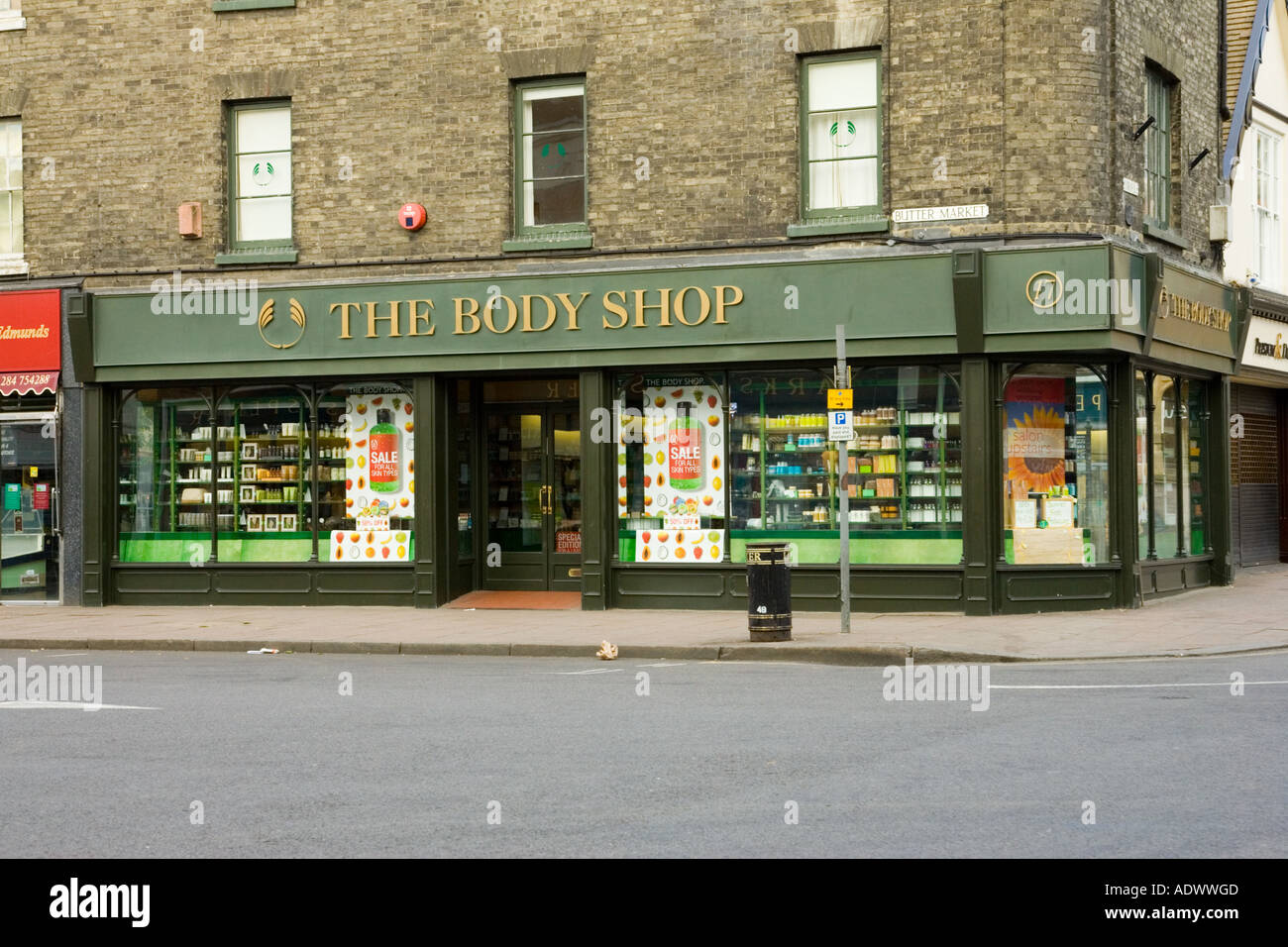 Carrozzeria in negozio in Bury St Edmunds nel Suffolk, Regno Unito Foto Stock