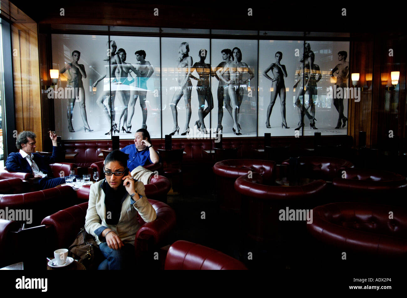 Berlin il Newton bar nel Charlottenstrasse Foto Stock