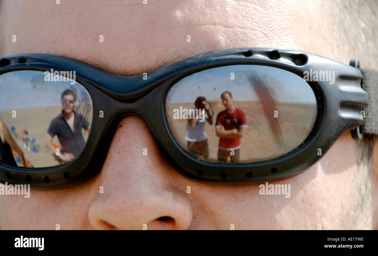 Occhiali da deserto immagini e fotografie stock ad alta risoluzione - Alamy