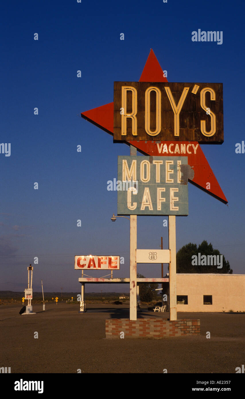 California Roys Motel segno nella città di Amboy sulla storica Route 66 Foto Stock