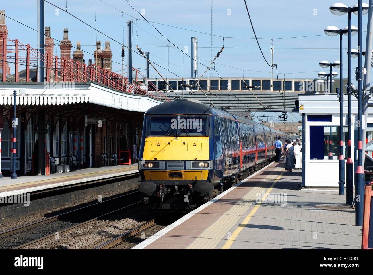 GNER Intercity 225 treno a Newark Nord Stazione di gate, Nottinghamshire, England, Regno Unito Foto Stock