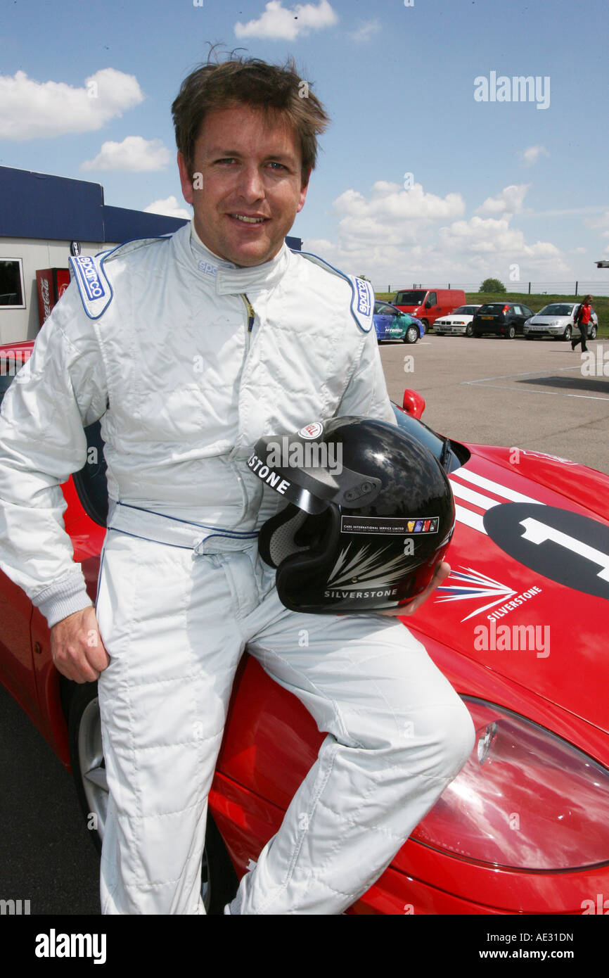 Celebrity chef James Martin con una Ferrari Foto Stock