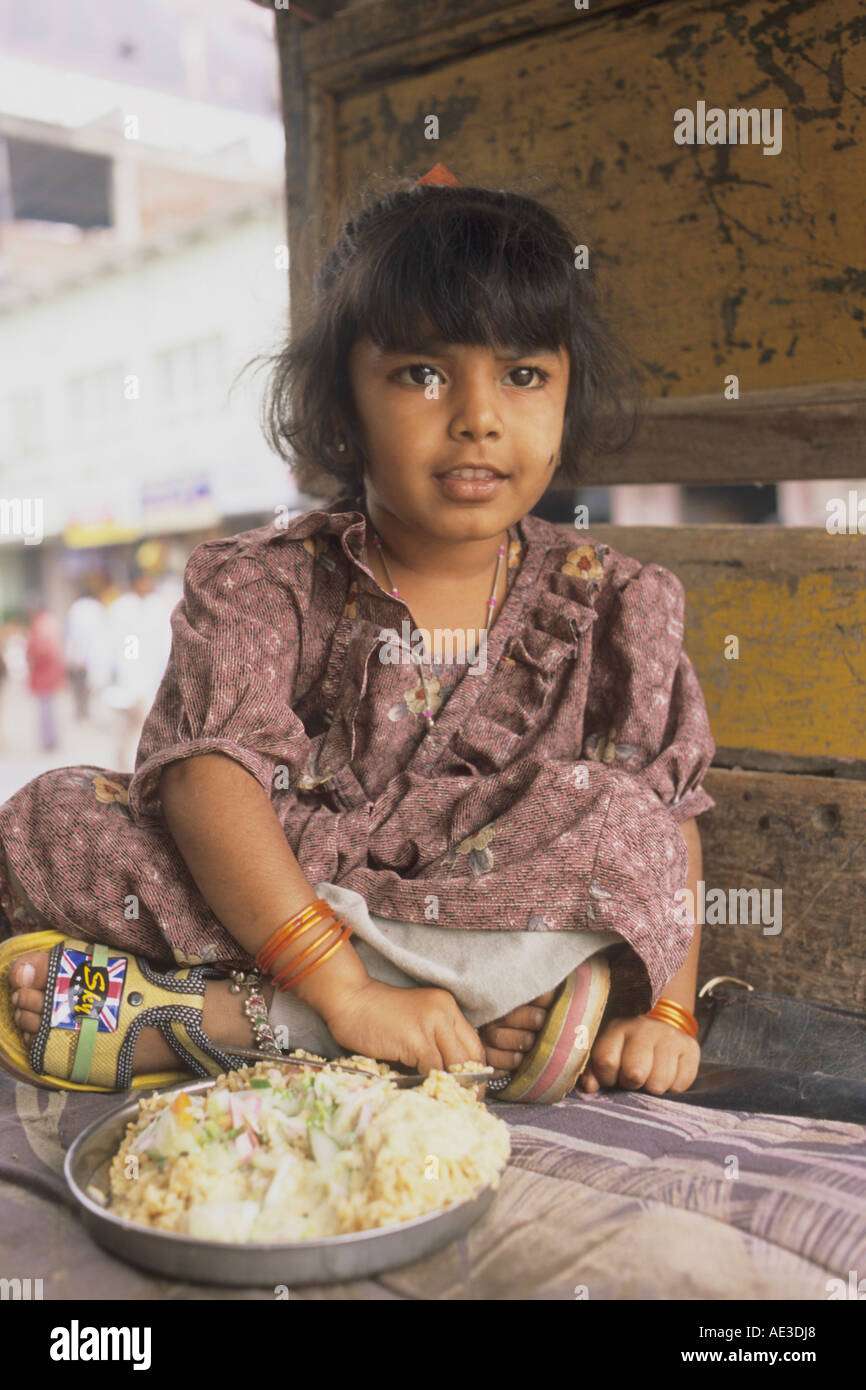India Karnataka Mysore bambina Foto Stock