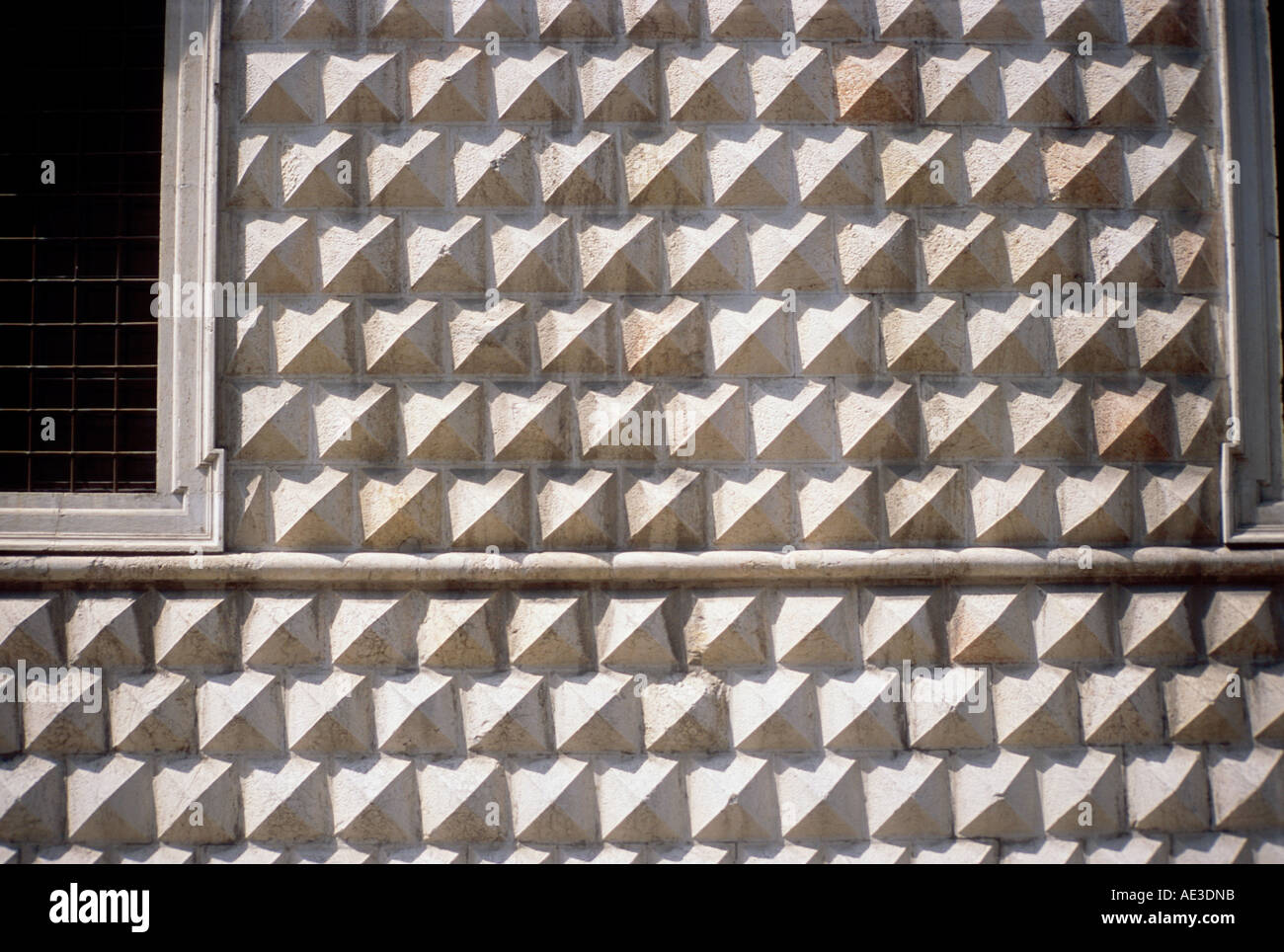 Dettaglio del Palazzo dei Diamante Palazzo dei Diamanti a Ferrara Italia Foto Stock