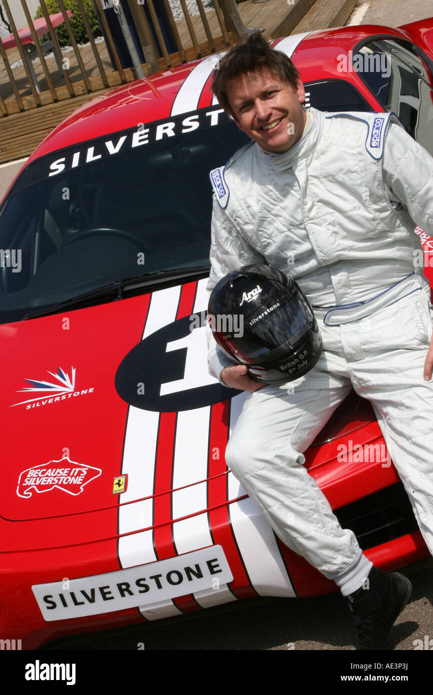 Celebrity chef James Martin con una Ferrari Foto Stock