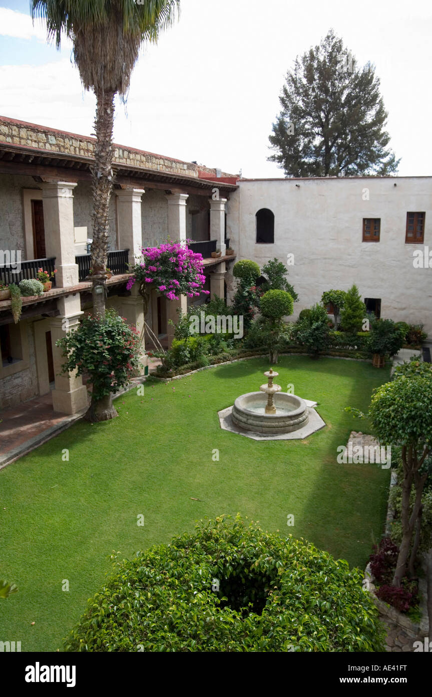 L'Hotel Camino Real nel XVI secolo il convento di Santa Catalina, città di Oaxaca, Oaxaca, Messico Foto Stock