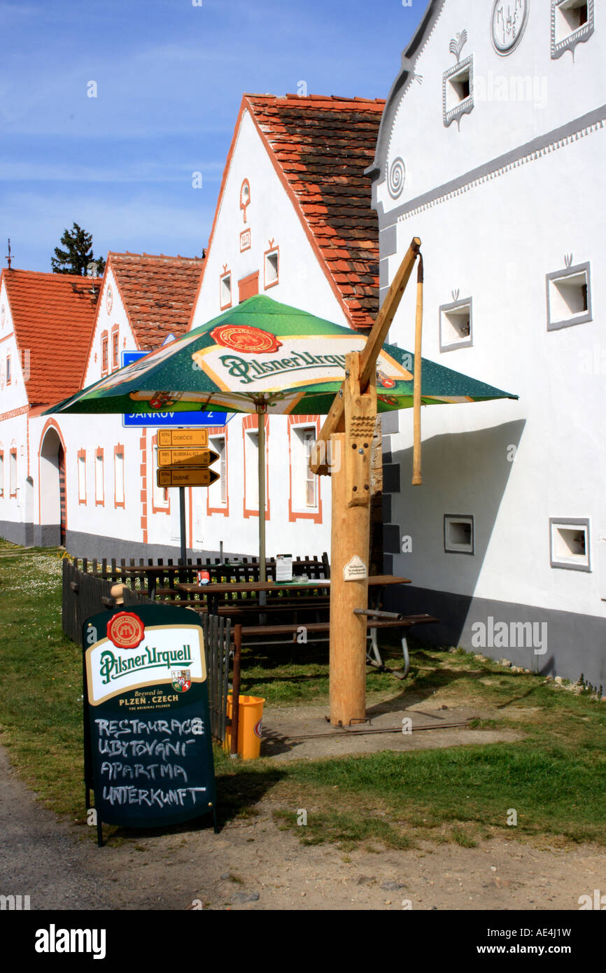 Storico villaggio di Holasovice Ceske Budejovice Repubblica ceca, l'Europa. Foto di Willy Matheisl Foto Stock