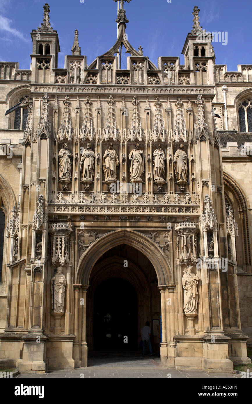 Porta, cattedrale di Gloucester, Gloucester, Gloucestershire, England, Regno Unito, Europa Foto Stock