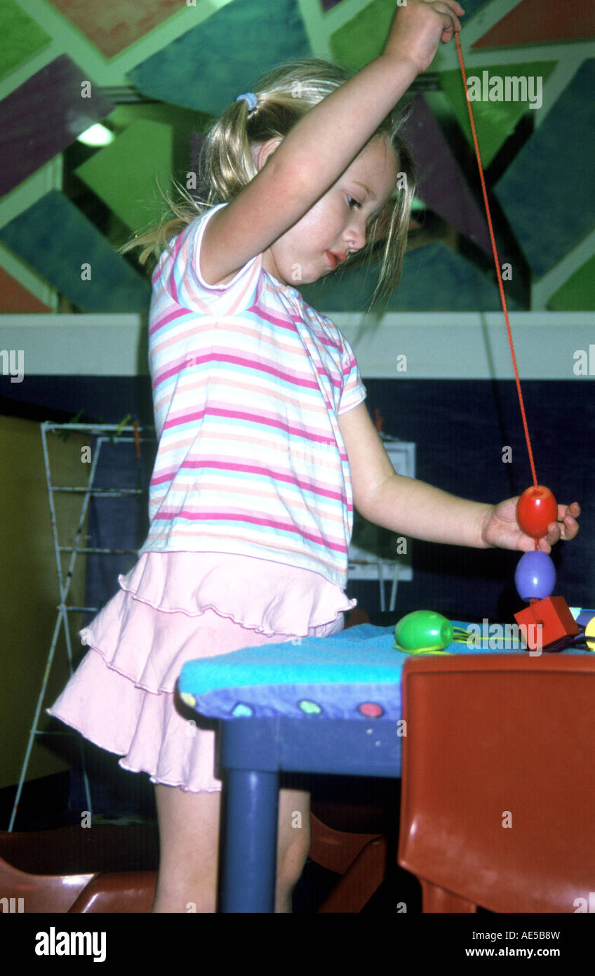 Servizio baby sitter Centro da 1 a 8 Foto Stock