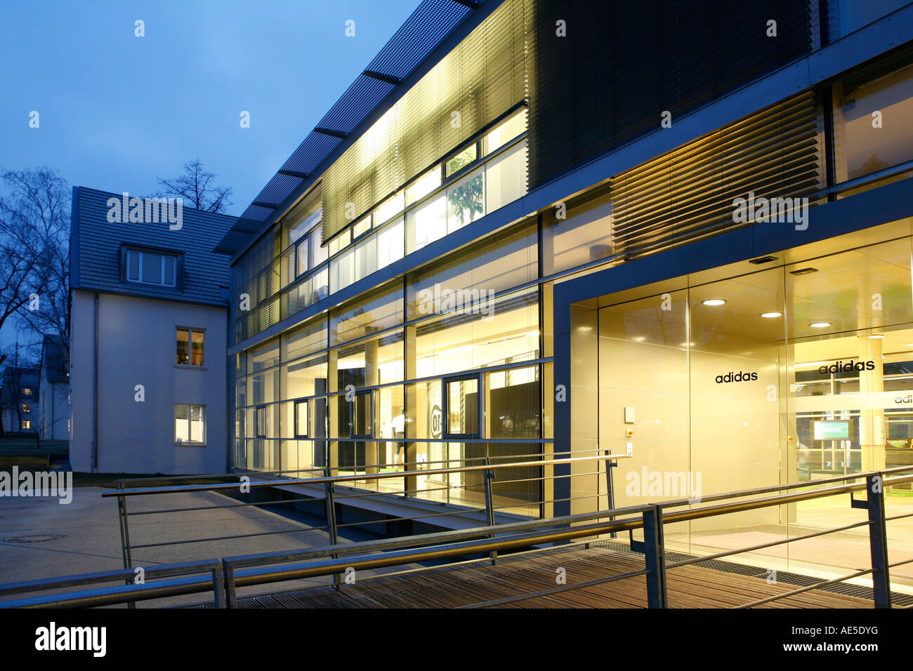 La sede di adidas a Herzogenaurach, Germania Foto stock - Alamy
