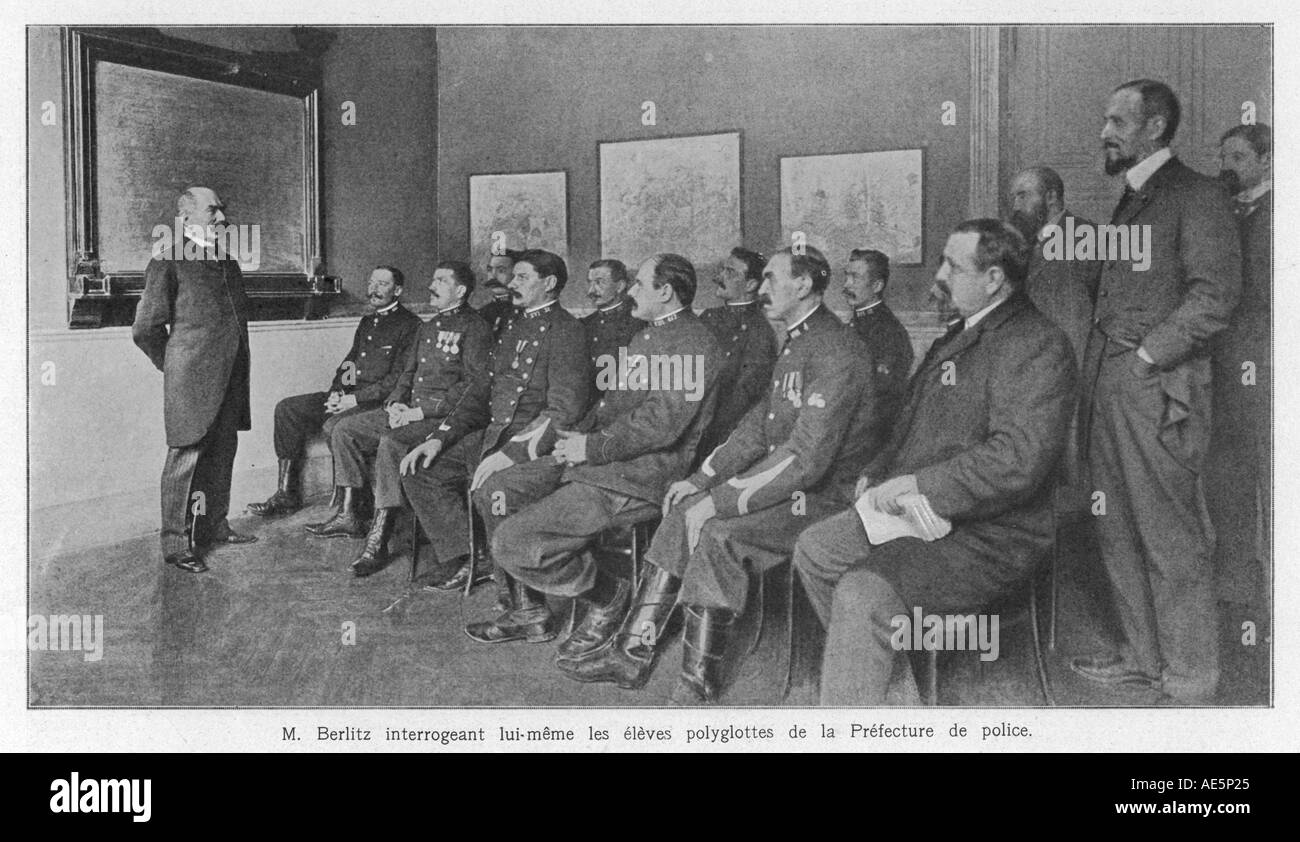 Berlitz e poliziotti 1 Foto Stock