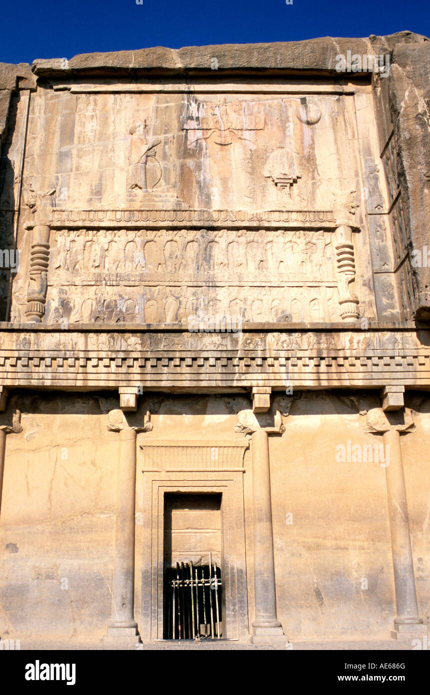 Iran: la tomba di Artaserse II a Persepoli, vicino a Shiraz Foto Stock