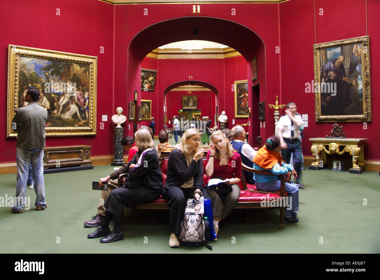 Interno della Galleria Nazionale di Scozia Art Museum di Edimburgo Foto Stock