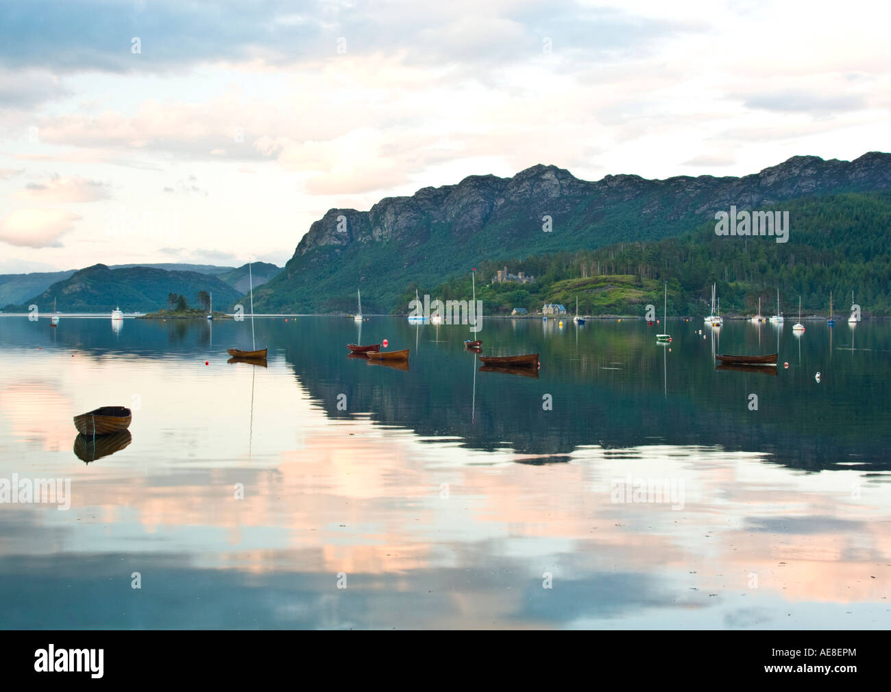 Loch Carron tramonto, Scozia Foto Stock