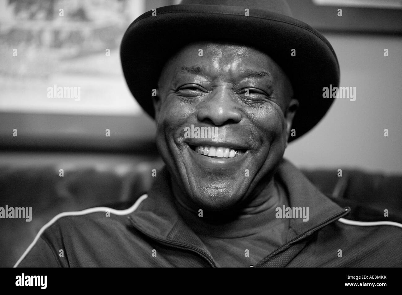 Sorridente ritratto del leggendario musicista blues Buddy Guy. Foto Stock