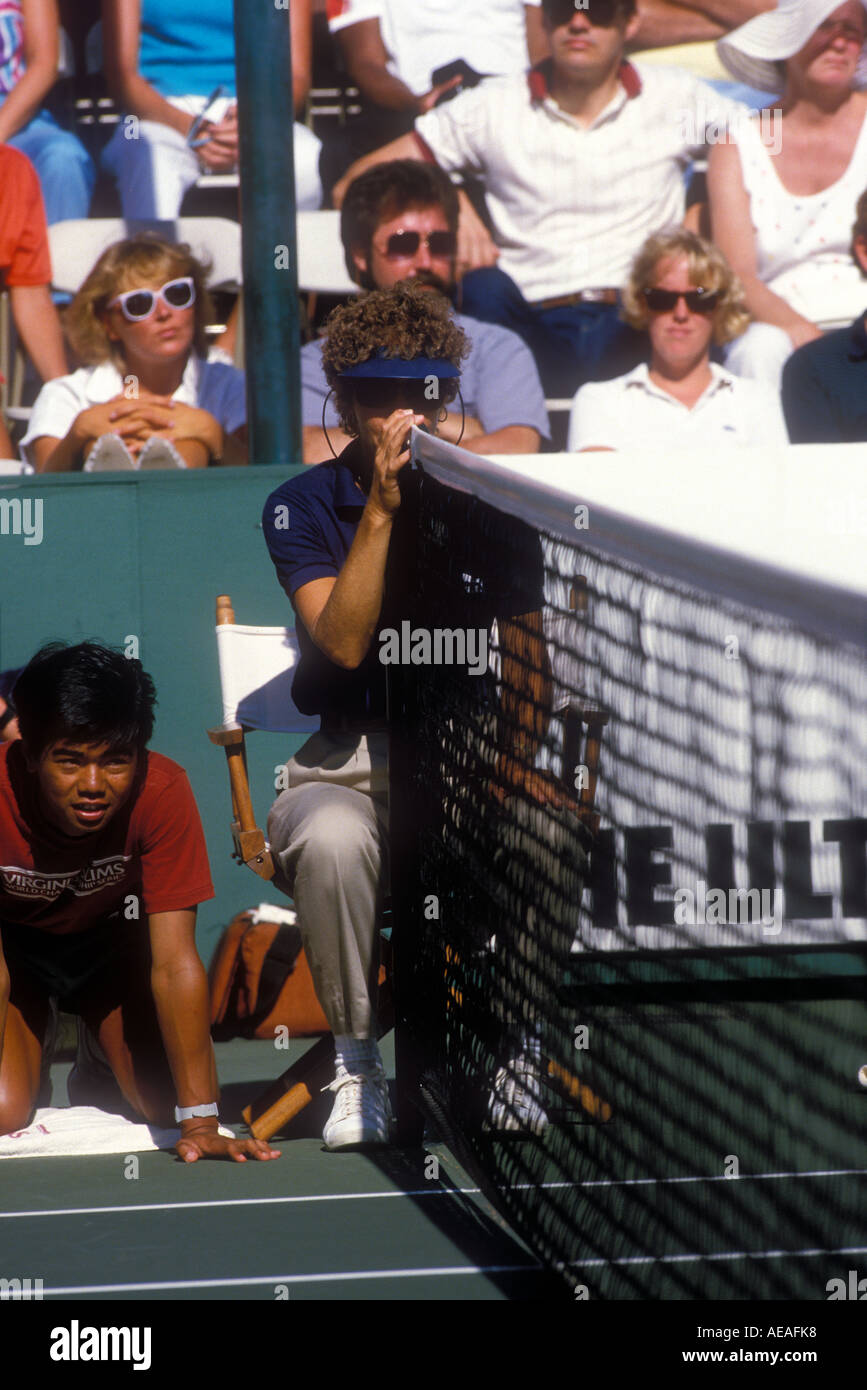 Tennis ufficiali al net durante il torneo di Indian Wells in California Foto Stock