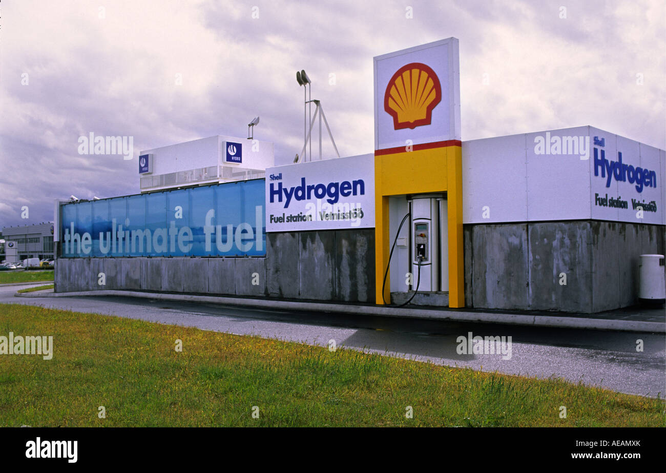 Islanda Reykjavik, SHELL HYDROGEN la stazione di benzina, il primo nel mondo Foto Stock