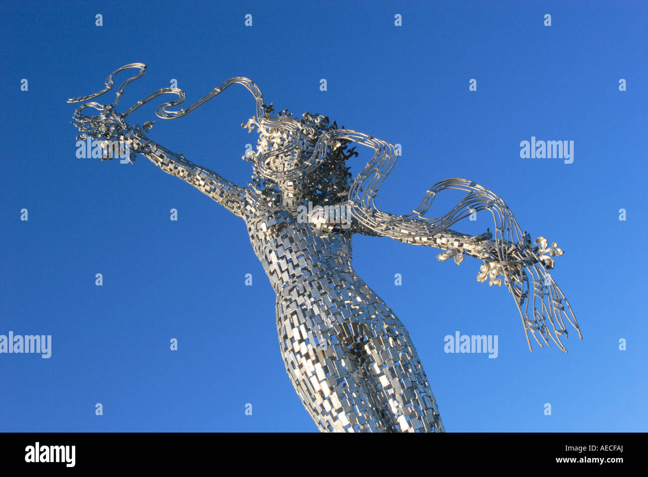 River Spirit, scultura da Andy Scott Collylands rotonda, Clackmannanshire. Foto Stock