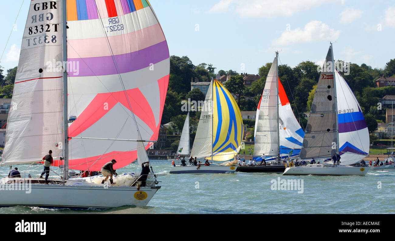 Rolex Fastnet Race start Cowes Week Isle of Wight England Regno Unito Foto Stock