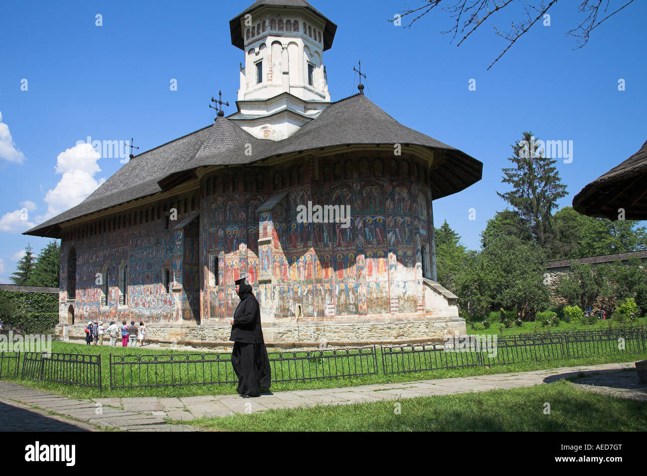 Nun, Chiesa dell'Annunciazione, Moldovita Monastero Moldovita, Bucovina, Moldavia, Romania Foto Stock