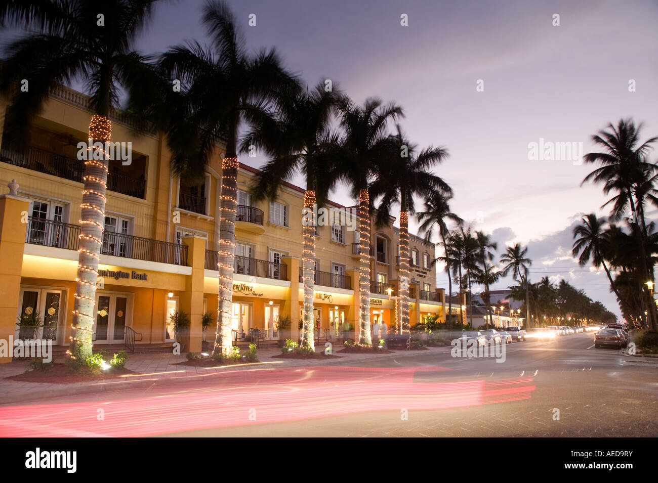 Quinta Avenue Naples, Florida di notte Foto Stock