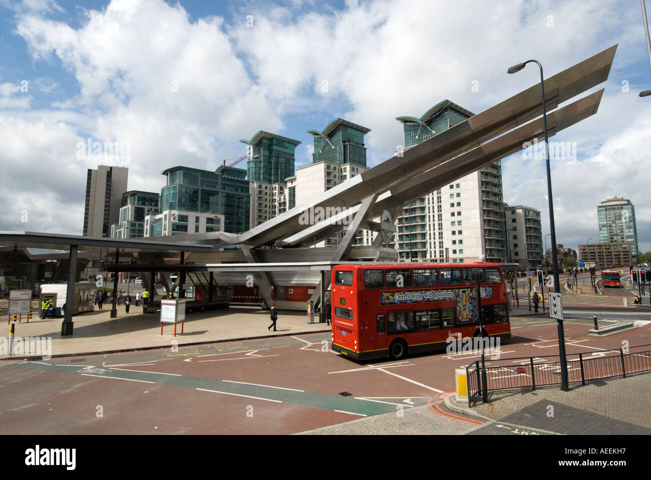 Stazione dei bus a Vauxhall Cross, Londra Inghilterra REGNO UNITO Foto Stock