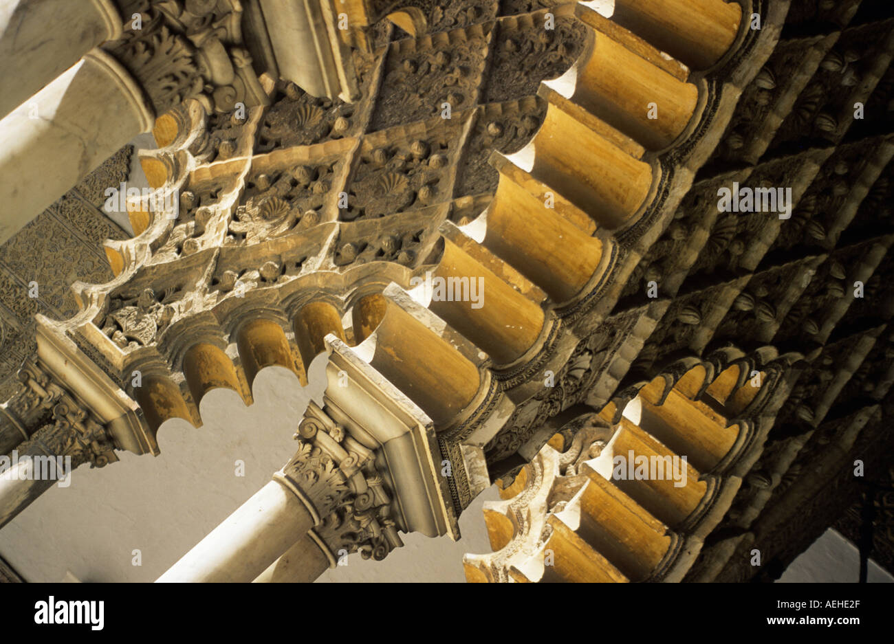 Siviglia l'Alcazar, Sevilla Reales Alcázares dettagli dal patio interno, Andalusia. Foto Stock