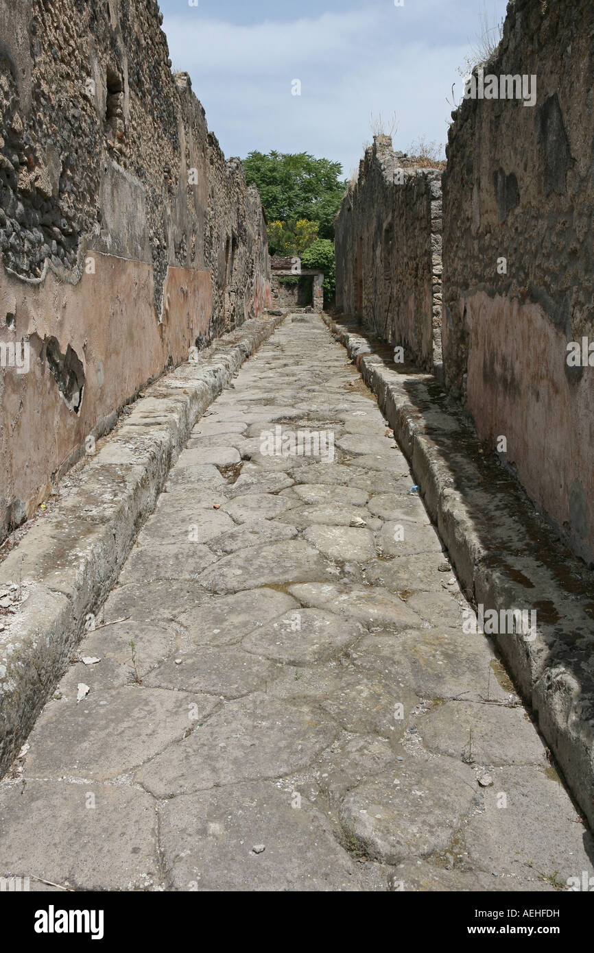 Pompei rovinato strade lastricate con pietre Campania Italia Foto Stock